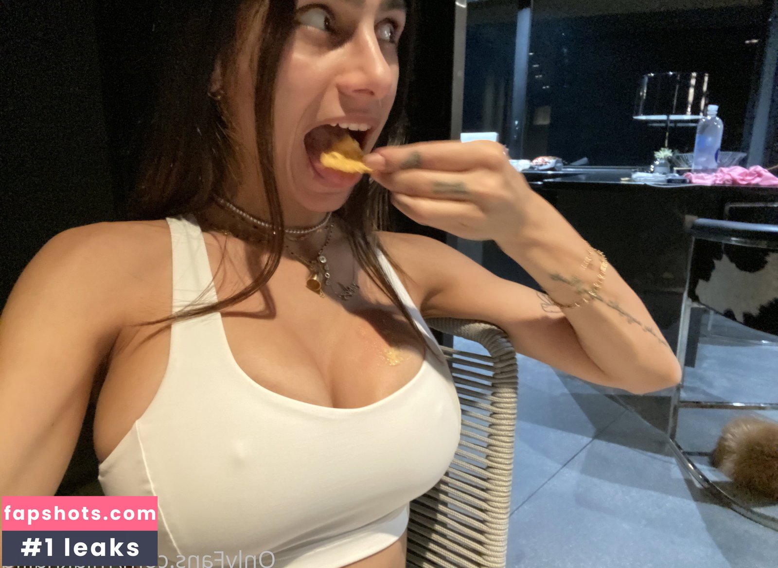 Mia Khalifa gallery photo #2861
