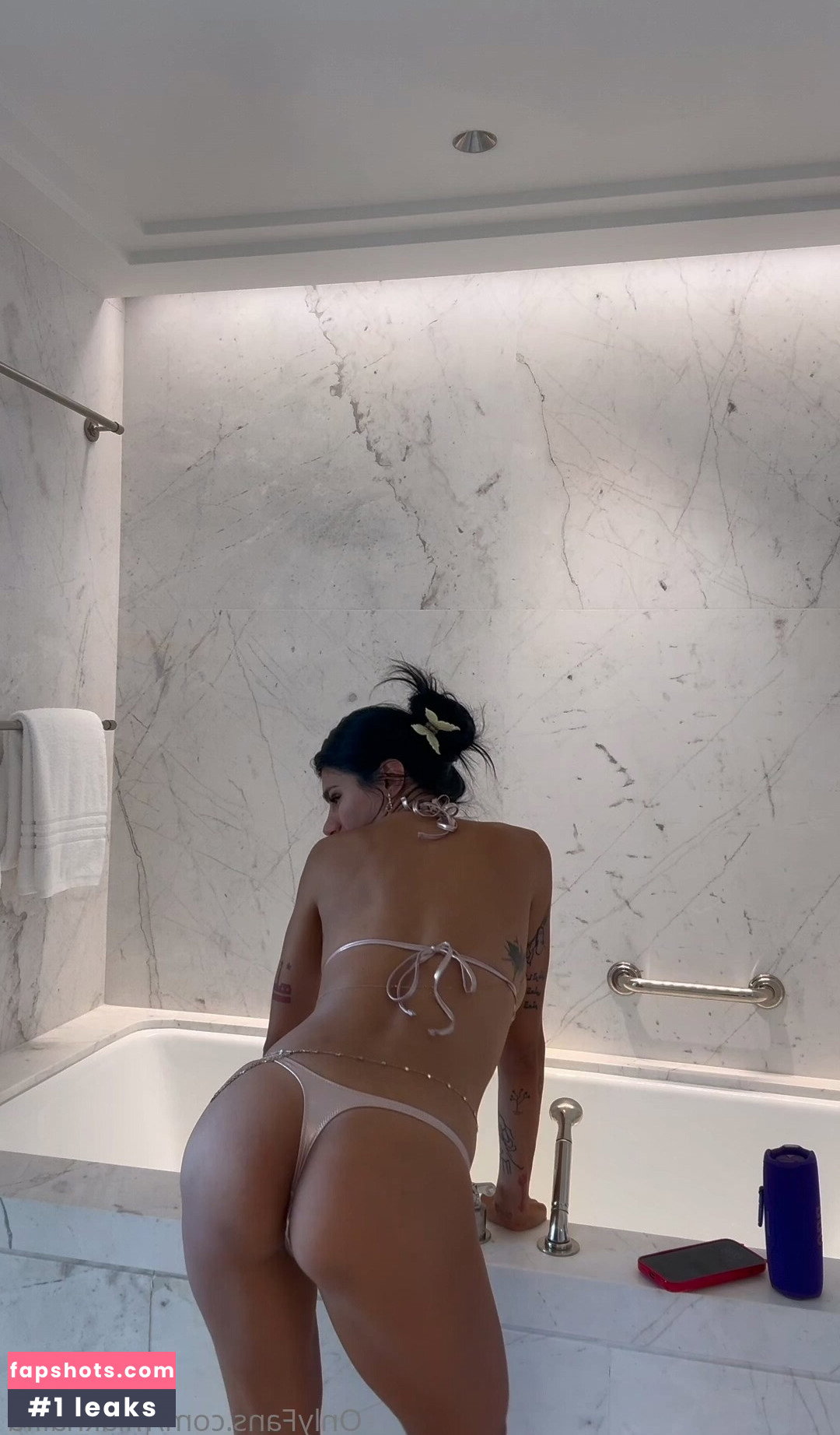 Mia Khalifa gallery photo #397