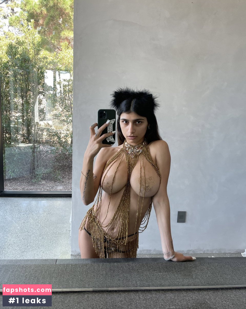Mia Khalifa gallery photo #909