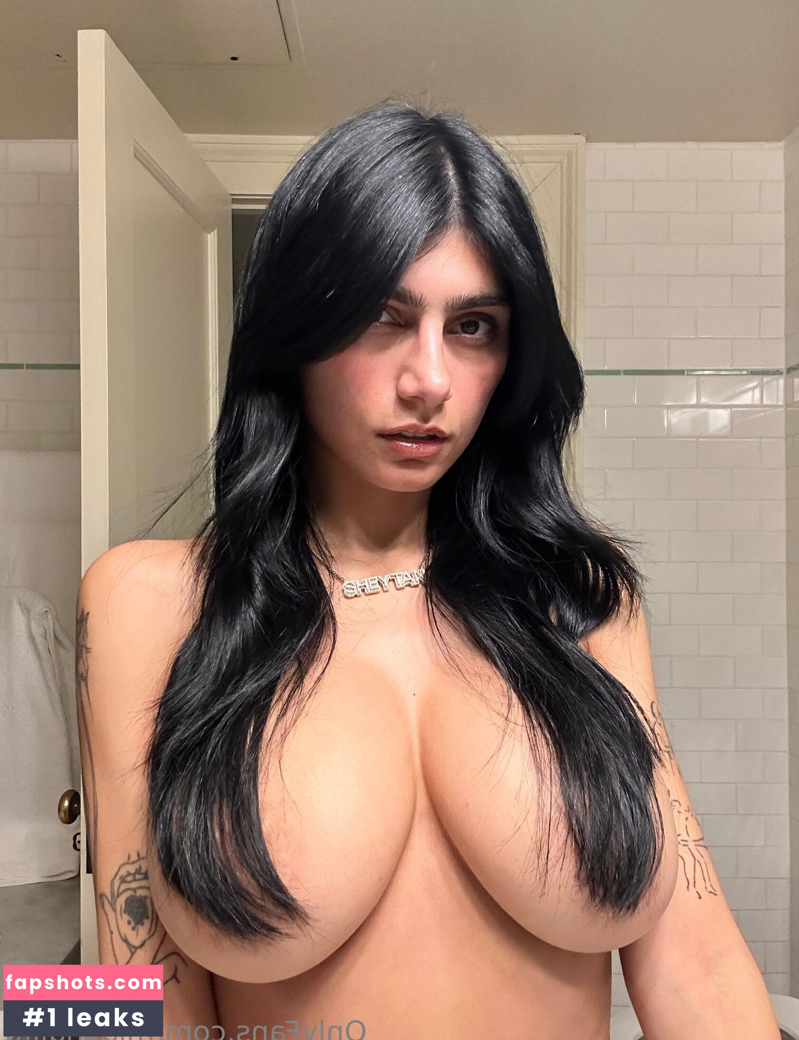 Mia Khalifa gallery photo #2616