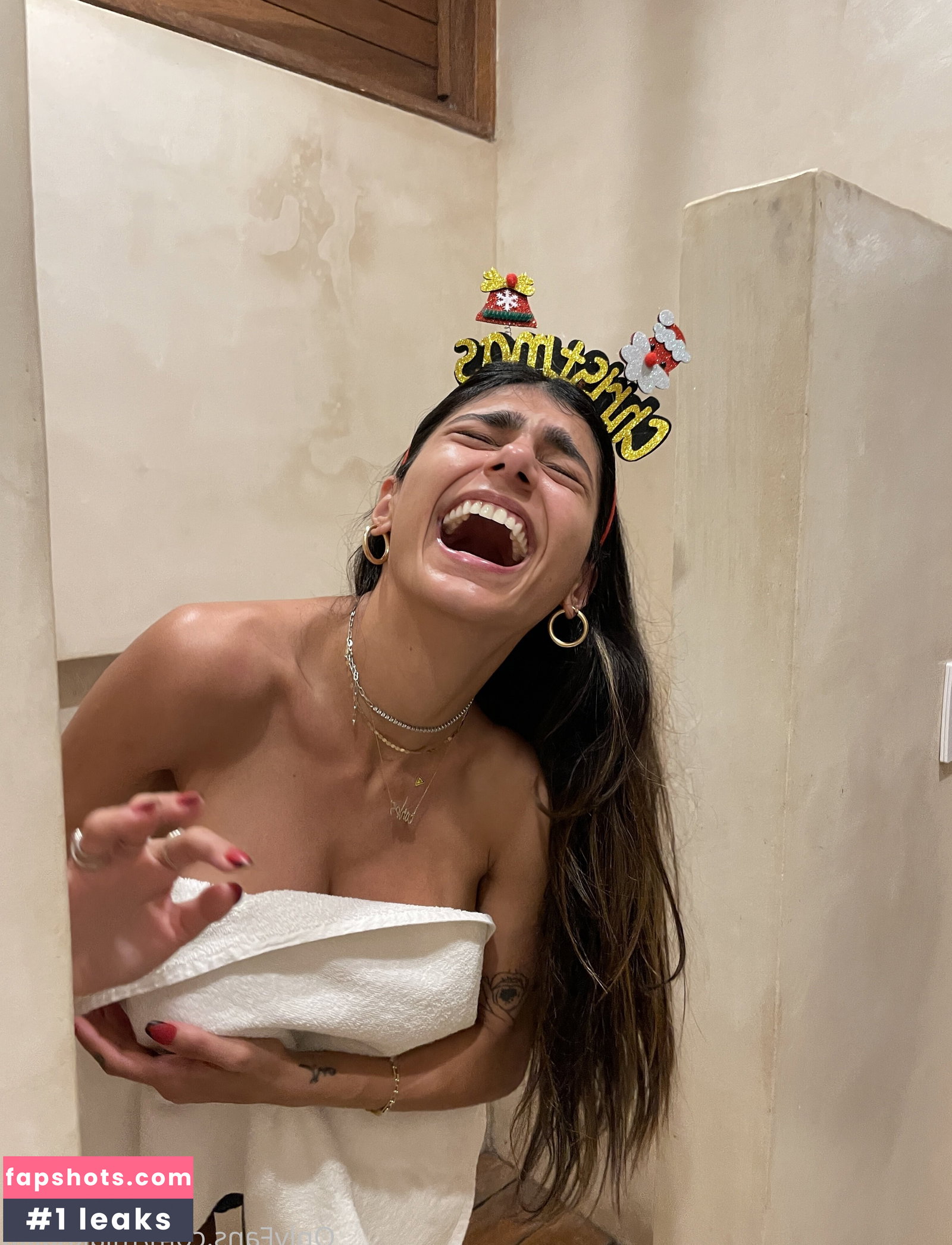 Mia Khalifa gallery photo #315