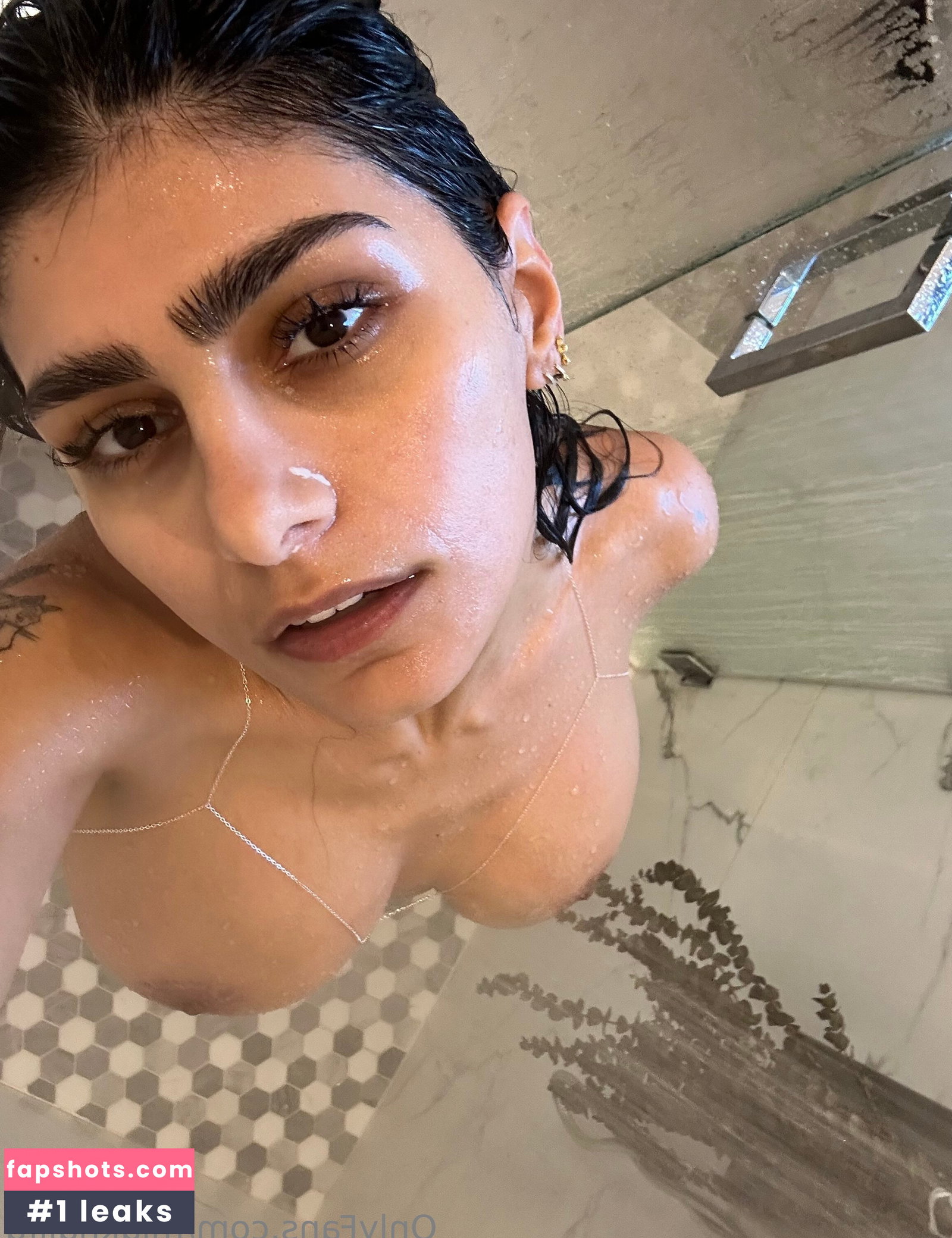 Mia Khalifa gallery photo #861