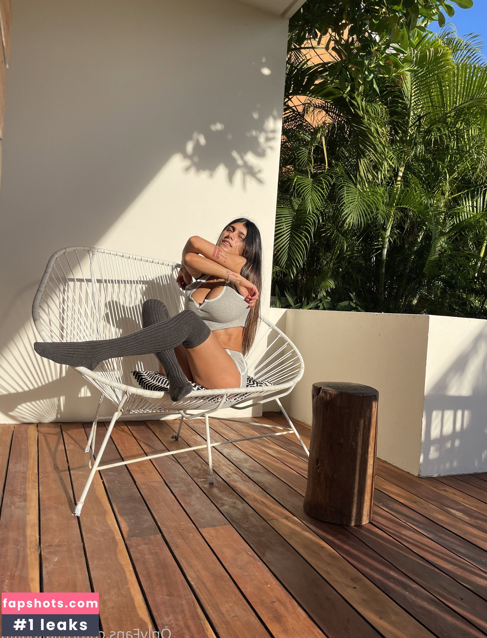 Mia Khalifa gallery photo #406