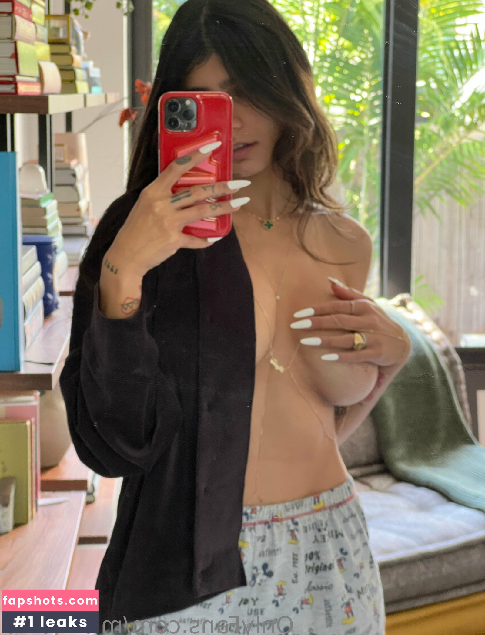 Mia Khalifa gallery photo #345