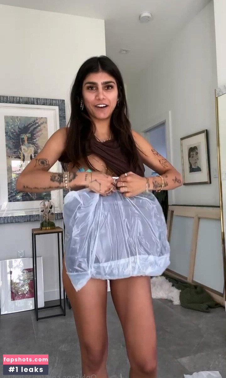 Mia Khalifa gallery photo #1077