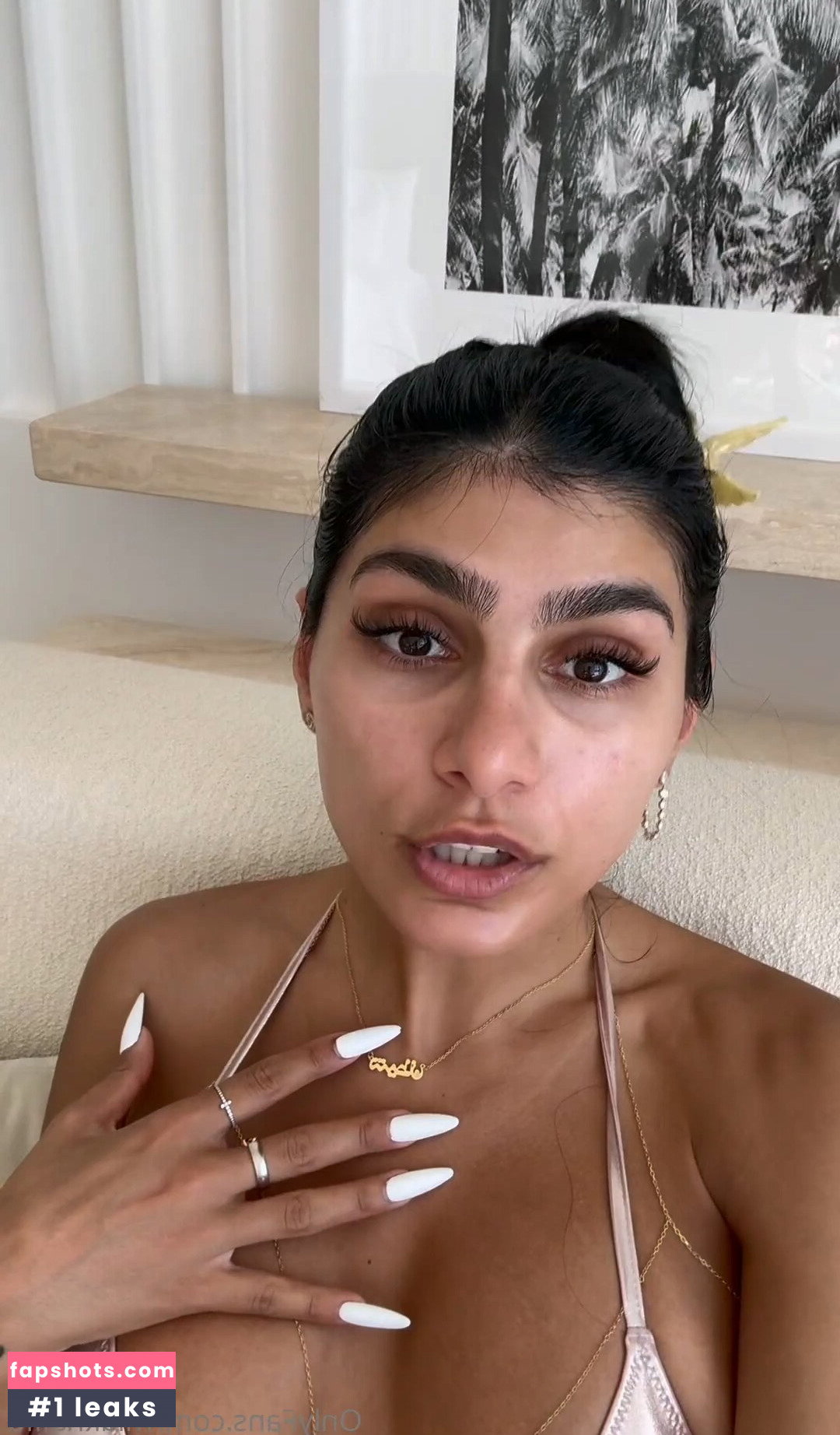 Mia Khalifa gallery photo #850