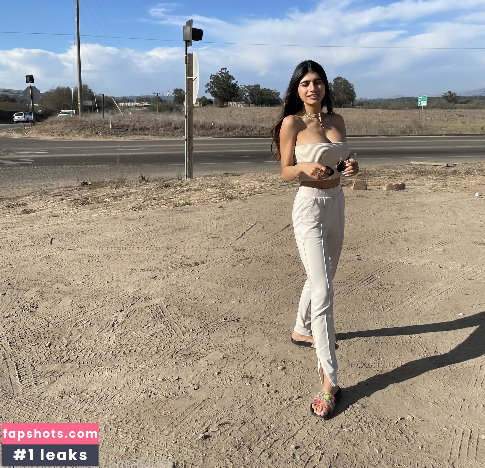 Mia Khalifa gallery photo #1263