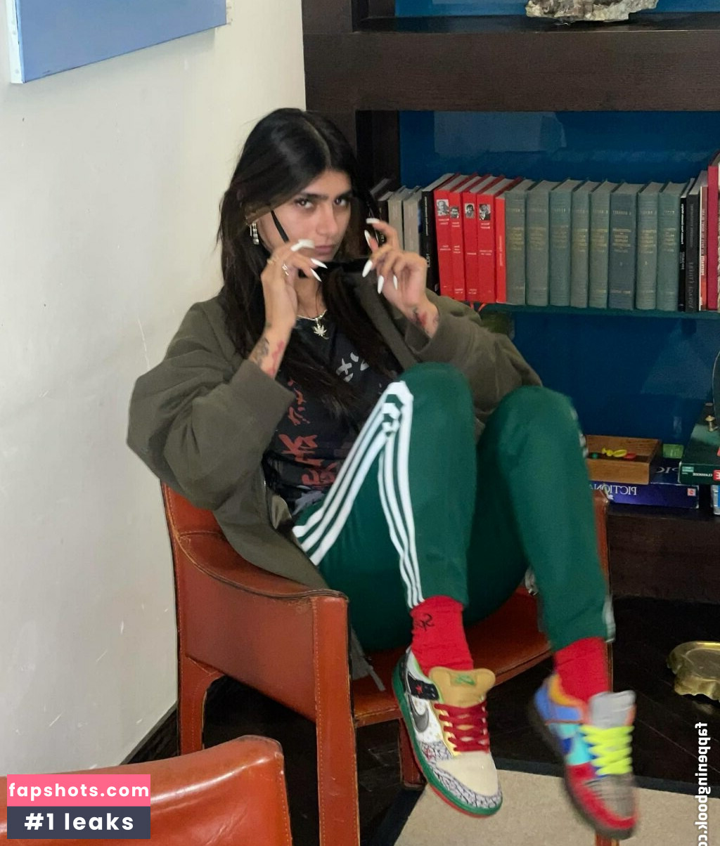 Mia Khalifa gallery photo #1128