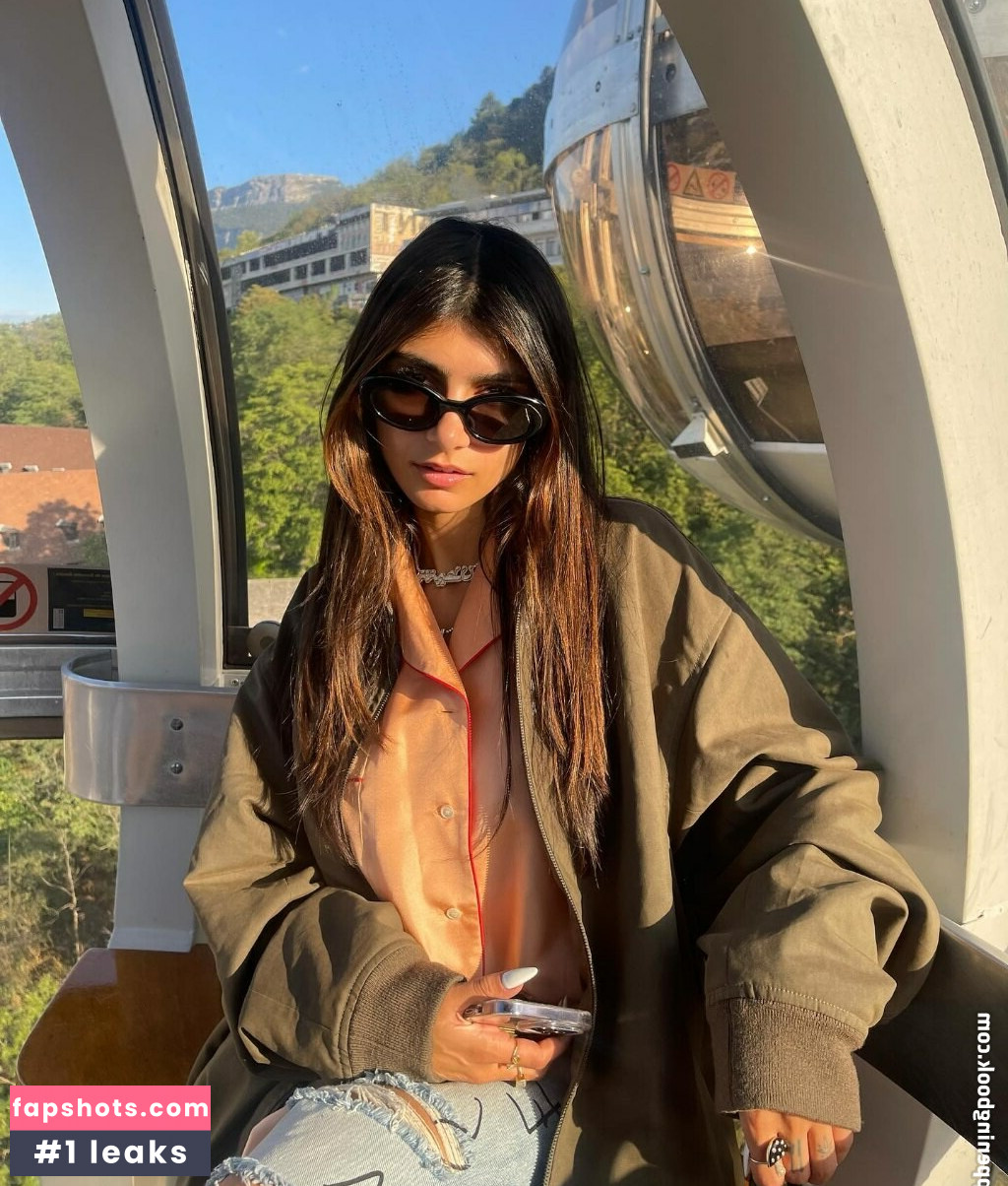 Mia Khalifa gallery photo #1131