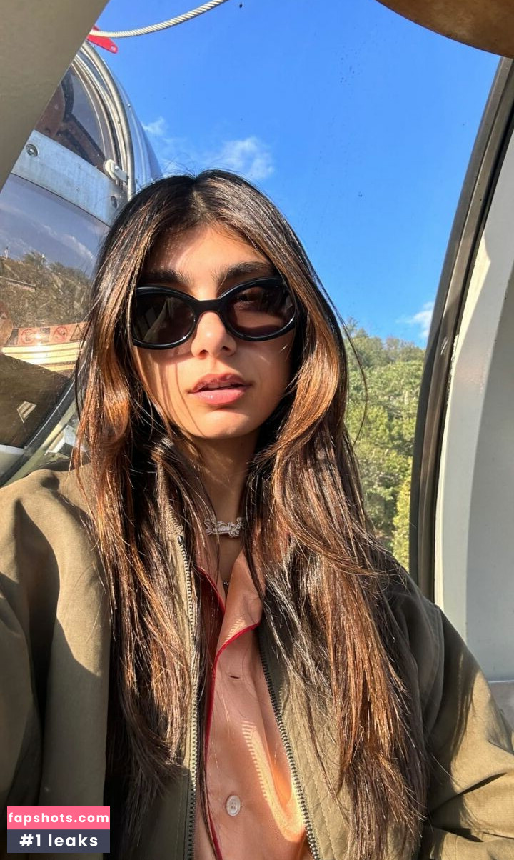 Mia Khalifa gallery photo #1136