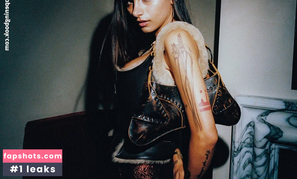 Mia Khalifa gallery photo #1175