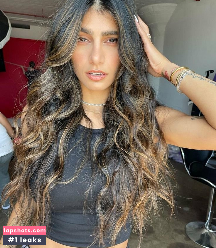 Mia Khalifa gallery photo #1321