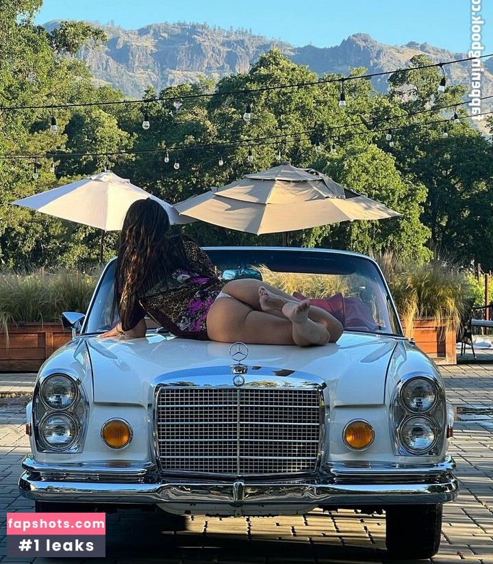 Mia Khalifa gallery photo #1353