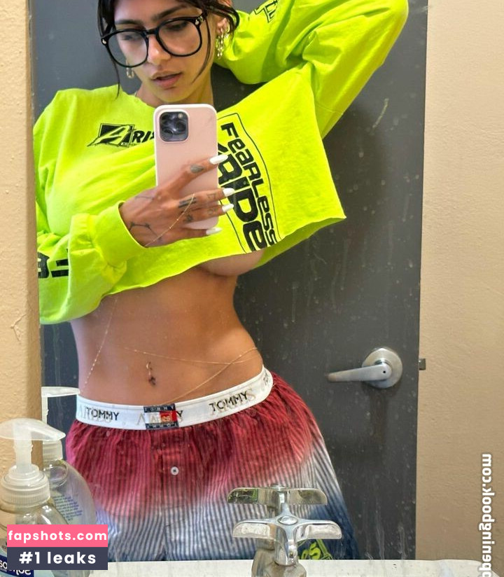 Mia Khalifa gallery photo #1376