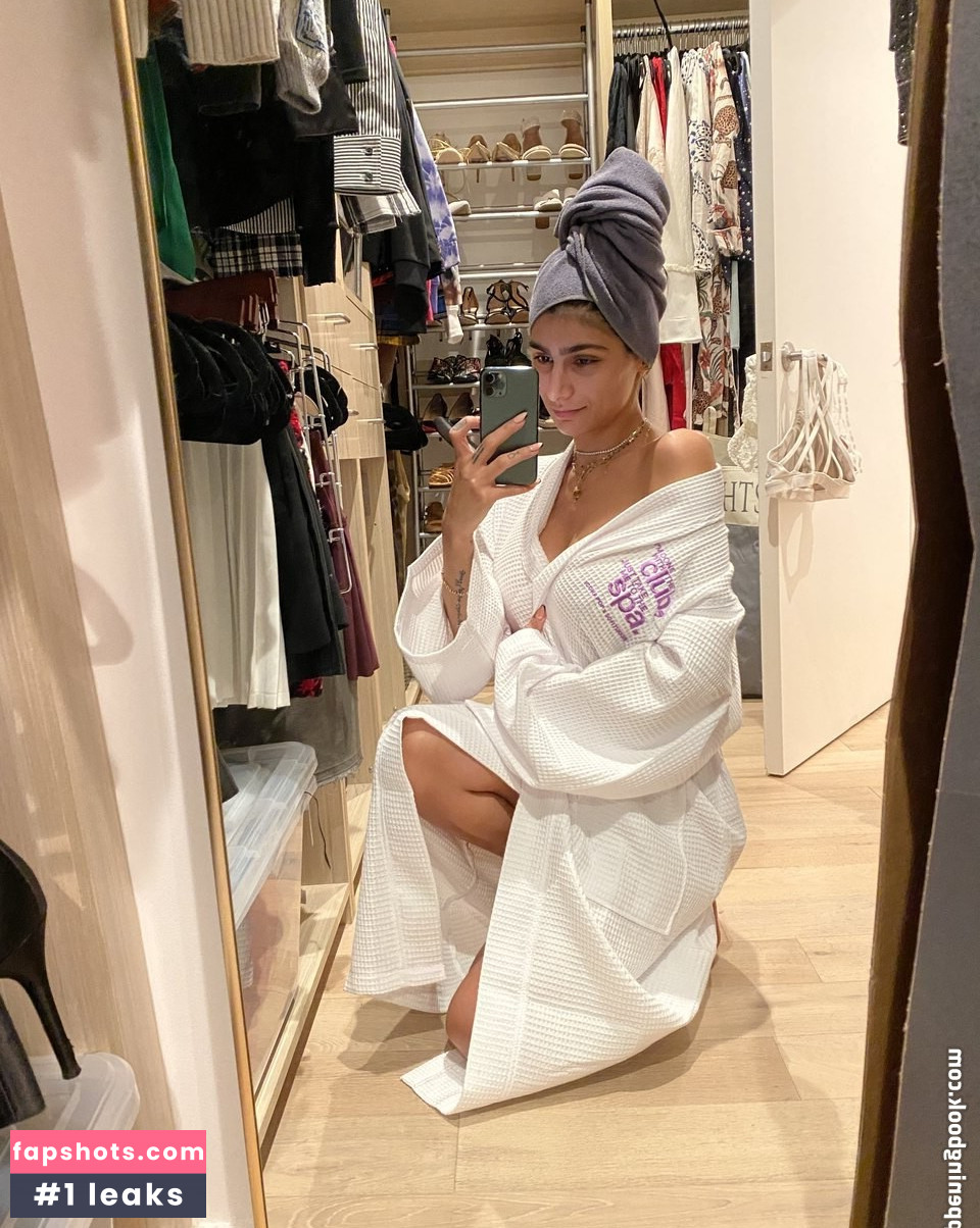 Mia Khalifa gallery photo #1711