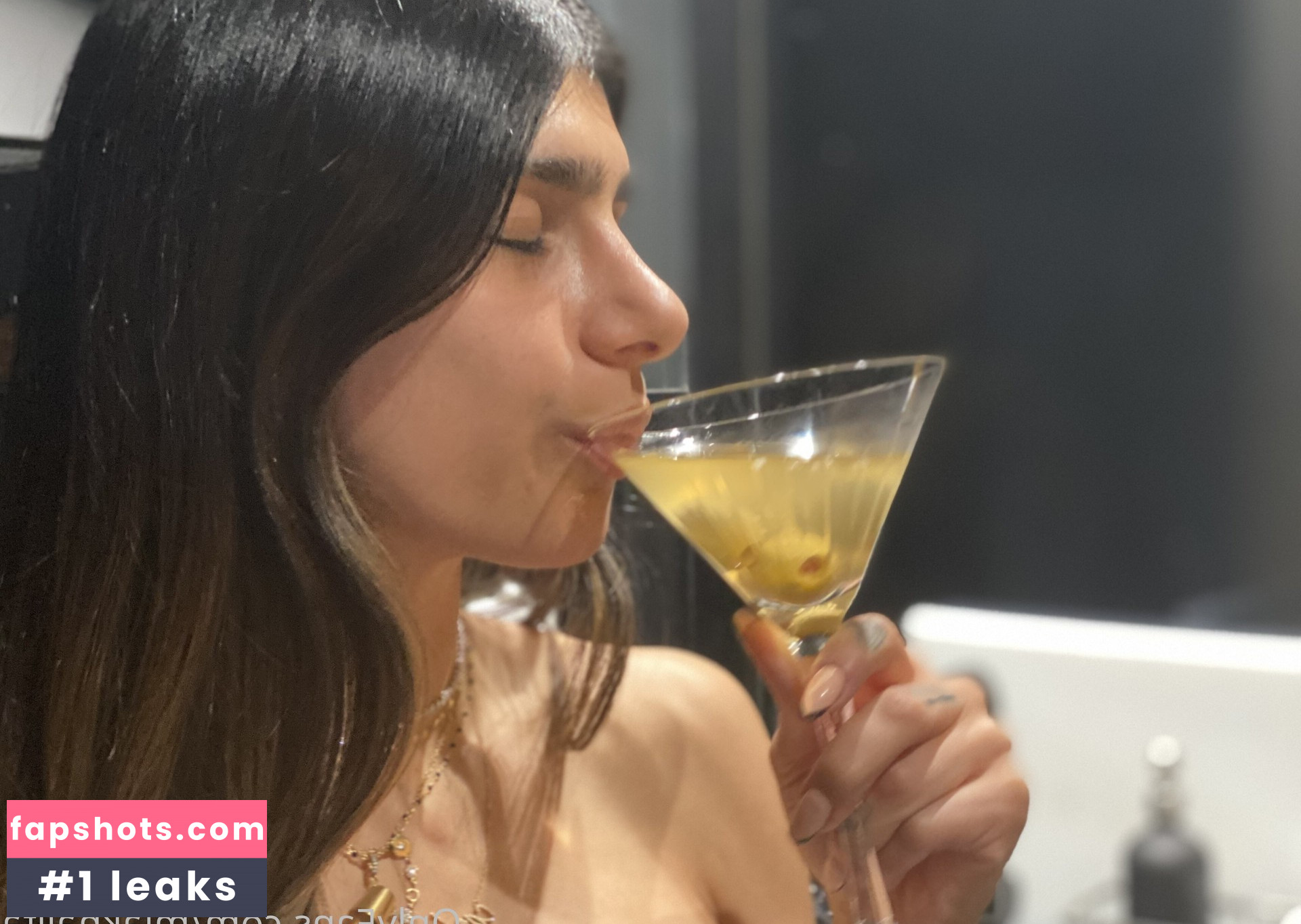 Mia Khalifa gallery photo #2006