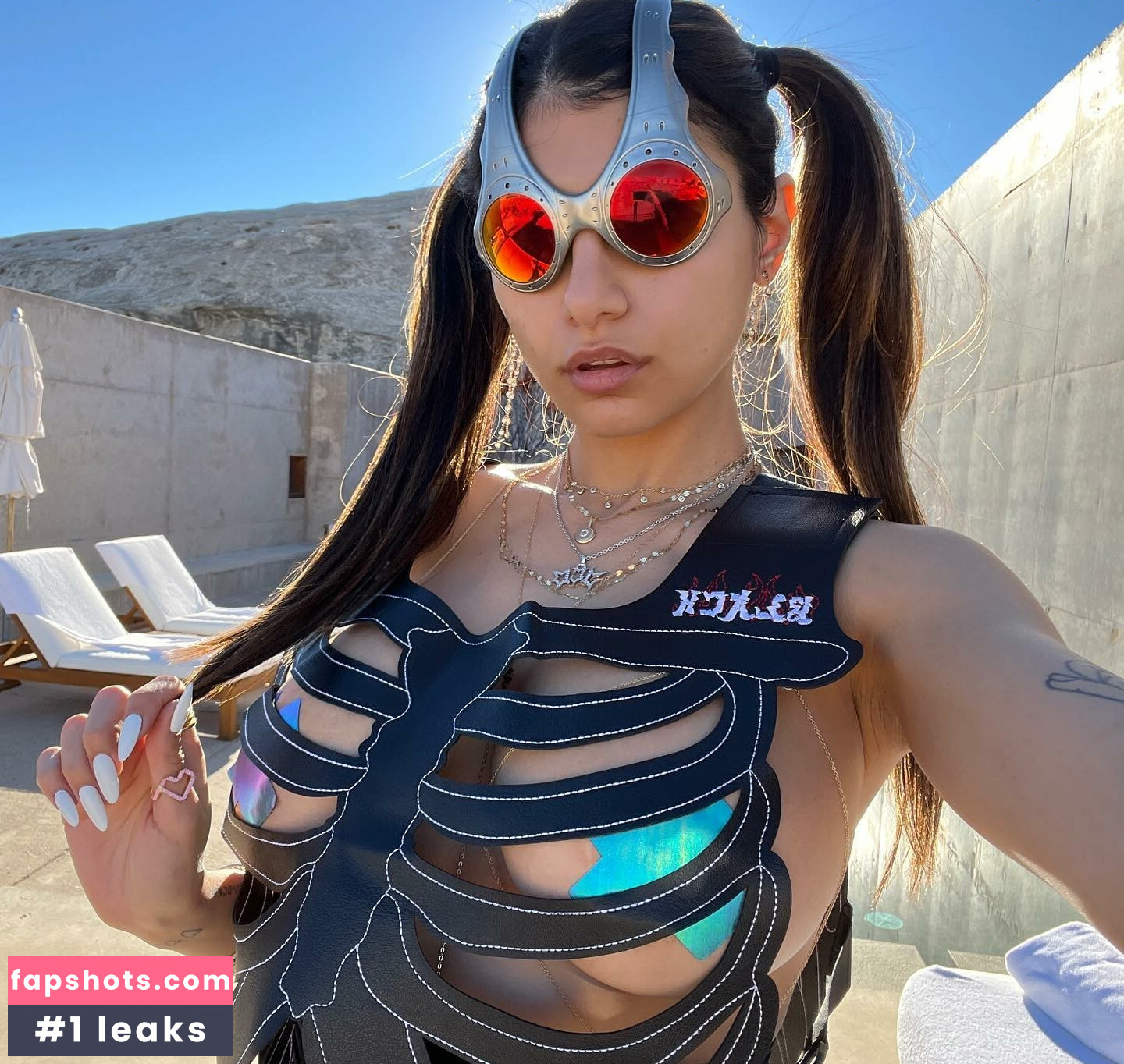 Mia Khalifa gallery photo #2034