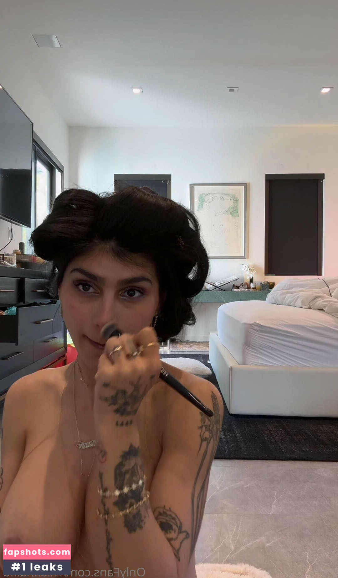 Mia Khalifa gallery photo #36