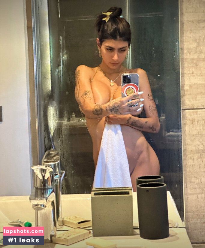 Mia Khalifa gallery photo #399