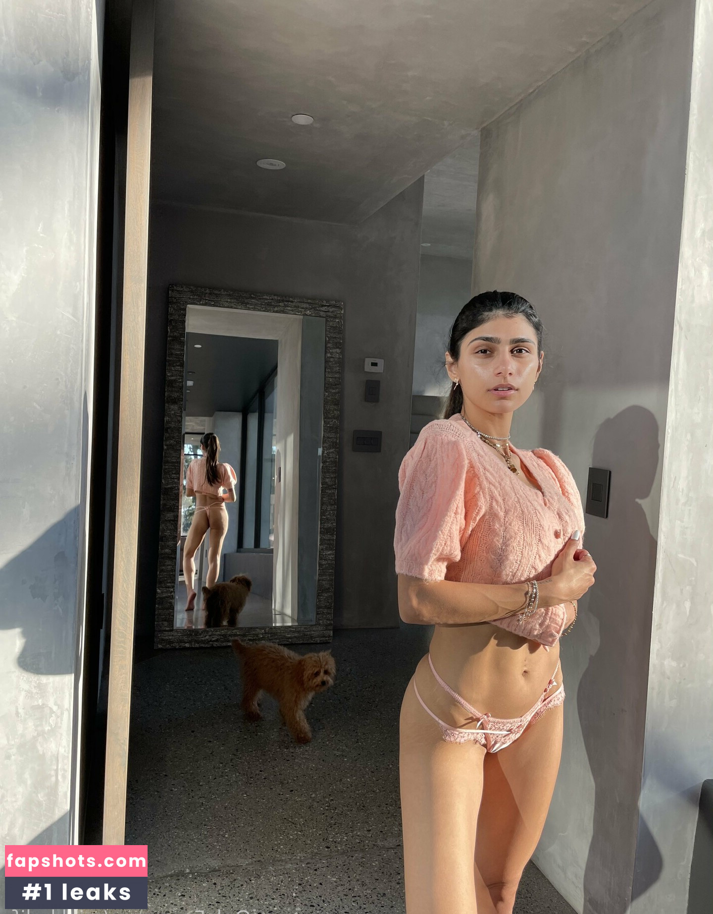 Mia Khalifa gallery photo #428