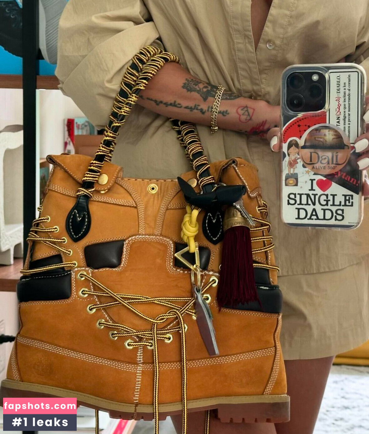 Mia Khalifa gallery photo #464