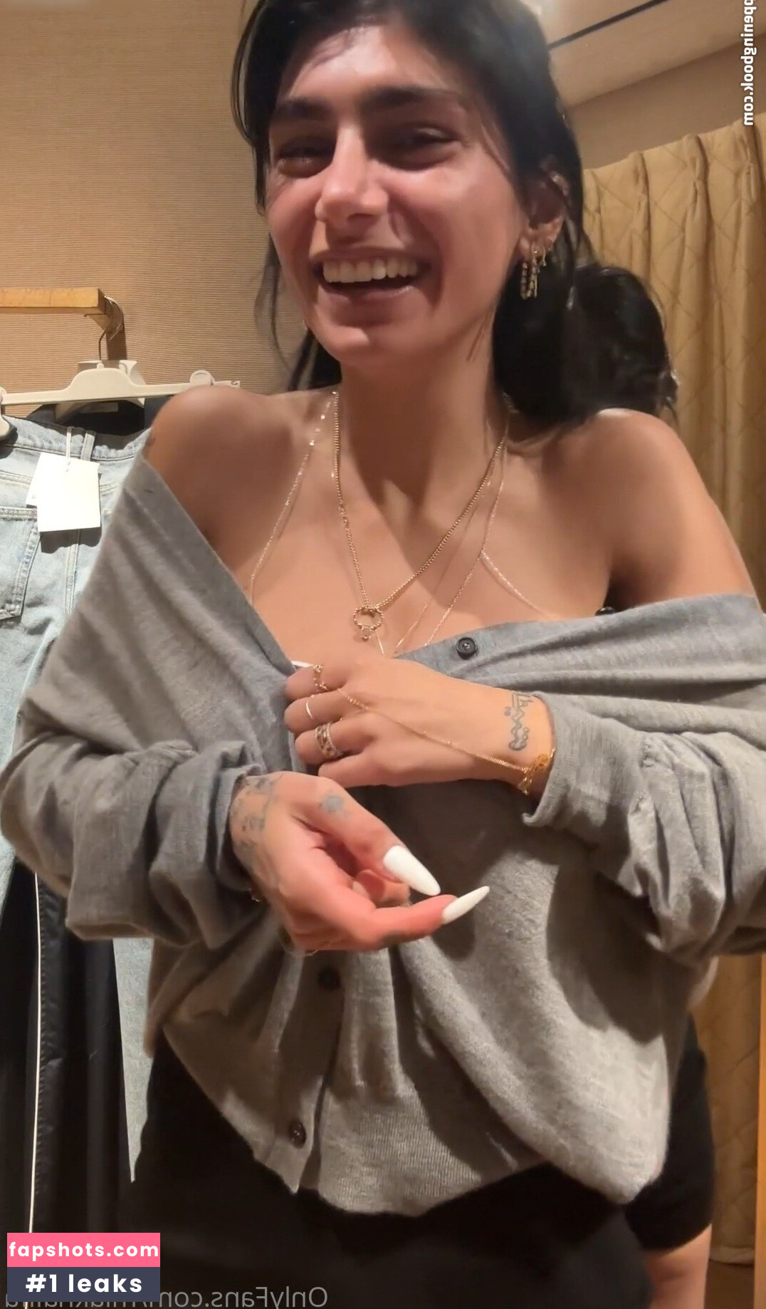 Mia Khalifa gallery photo #521