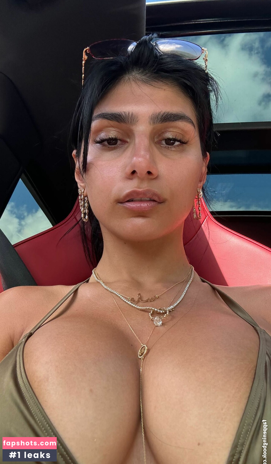 Mia Khalifa gallery photo #672