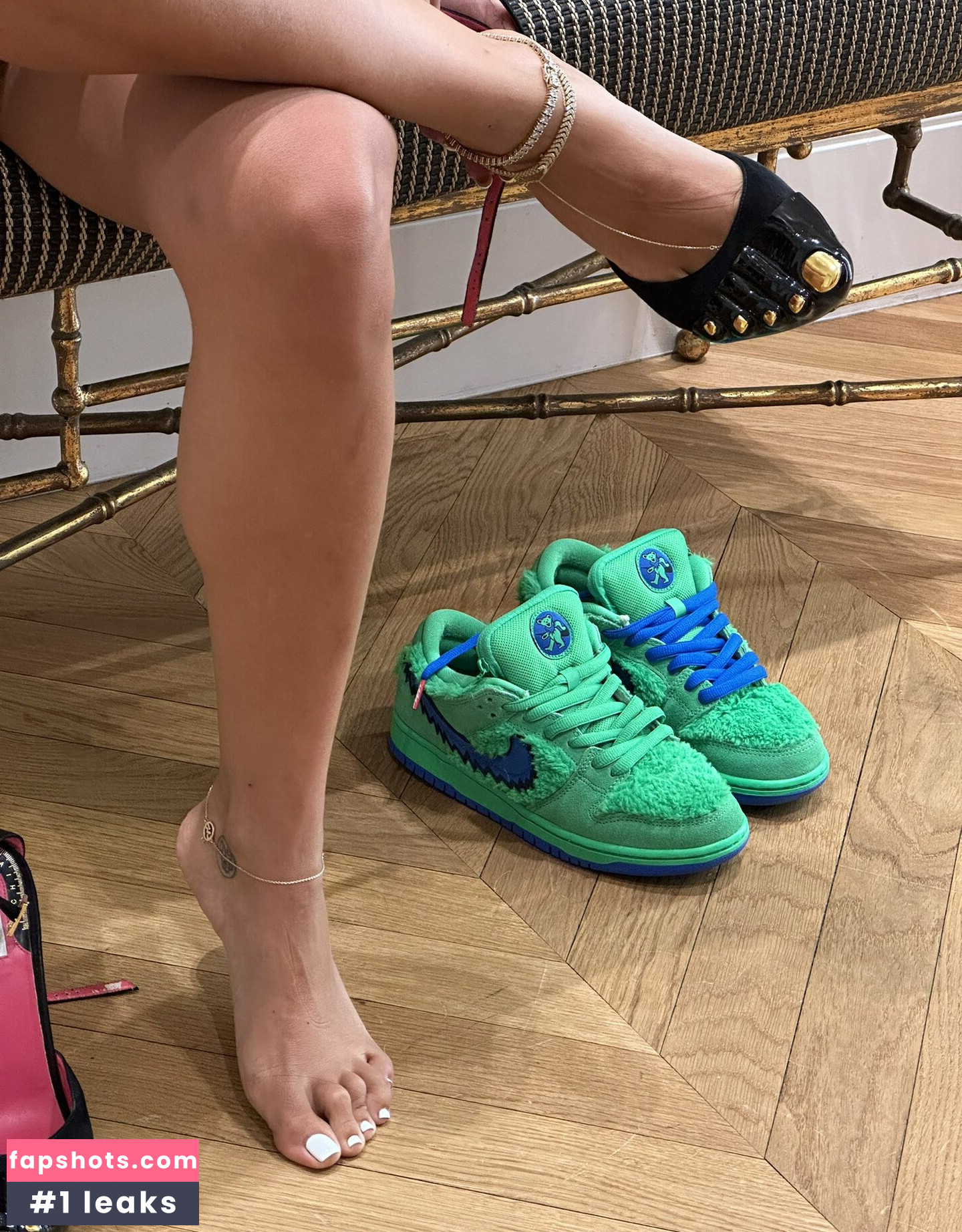 Mia Khalifa gallery photo #690