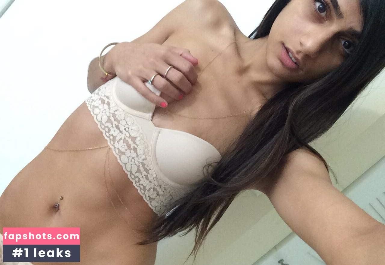 Mia Khalifa gallery photo #746