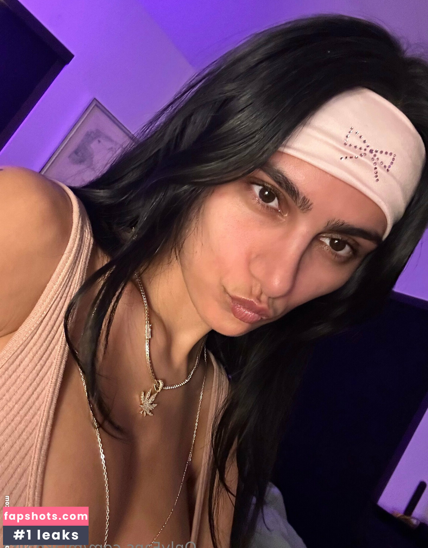 Mia Khalifa gallery photo #815