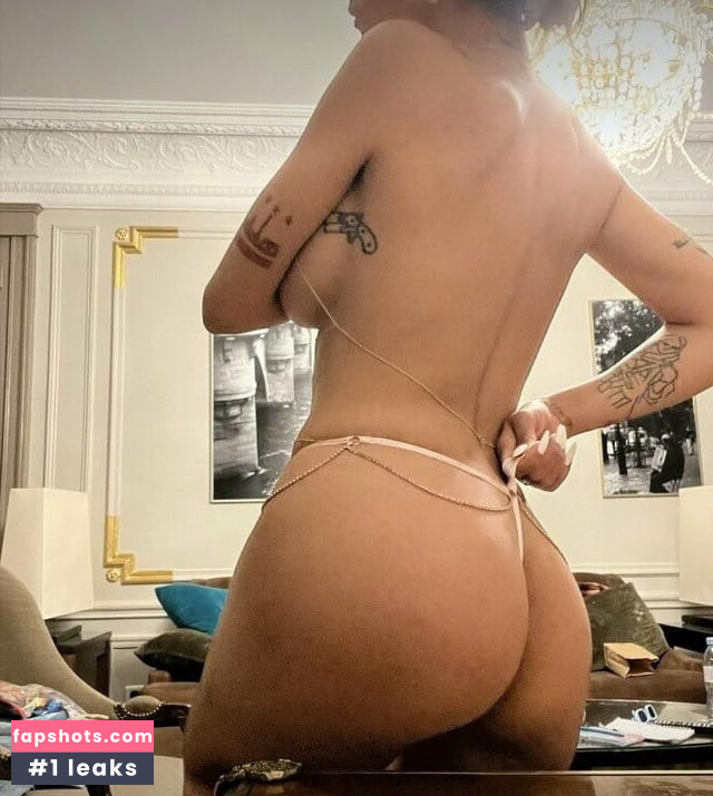 Mia Khalifa gallery photo #883