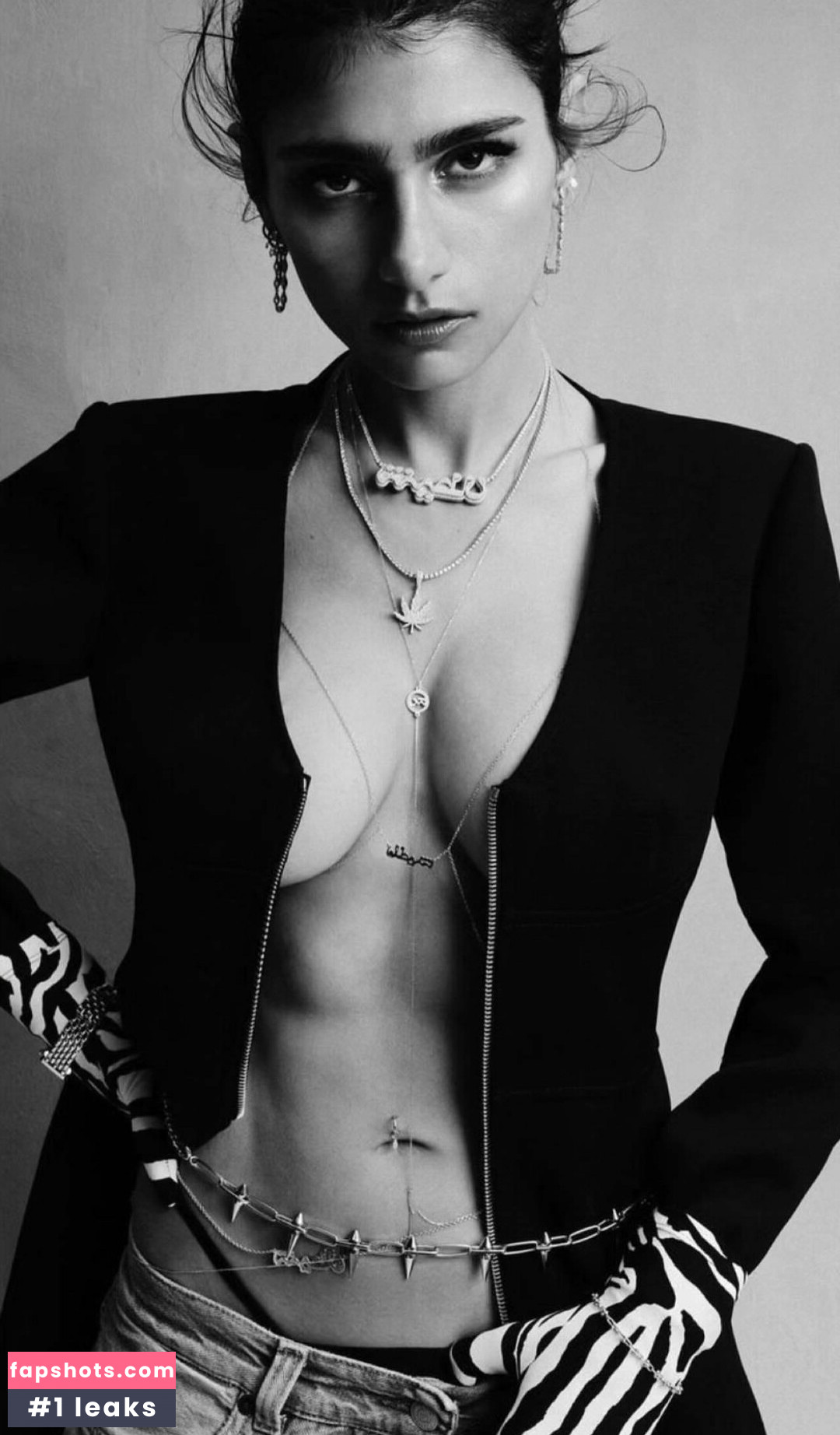 Mia Khalifa gallery photo #916