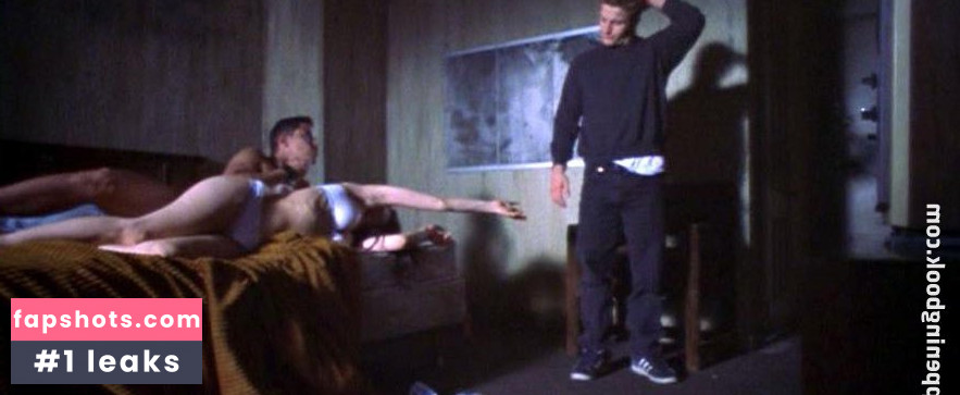 Mia Kirshner gallery photo #26