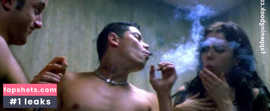 Mia Kirshner gallery photo #28