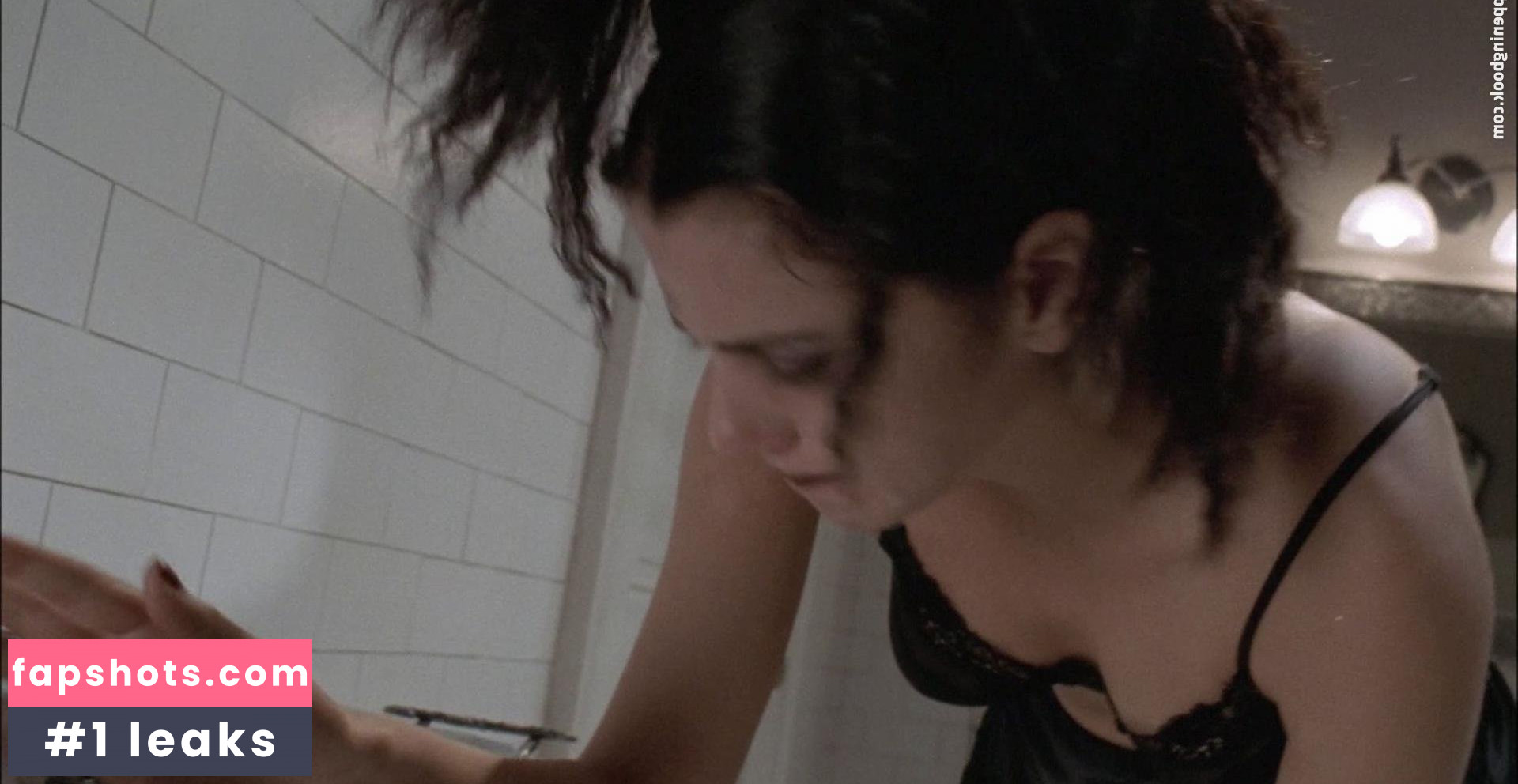 Mia Kirshner gallery photo #39