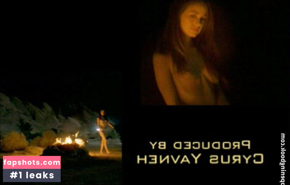 Mia Kirshner gallery photo #41