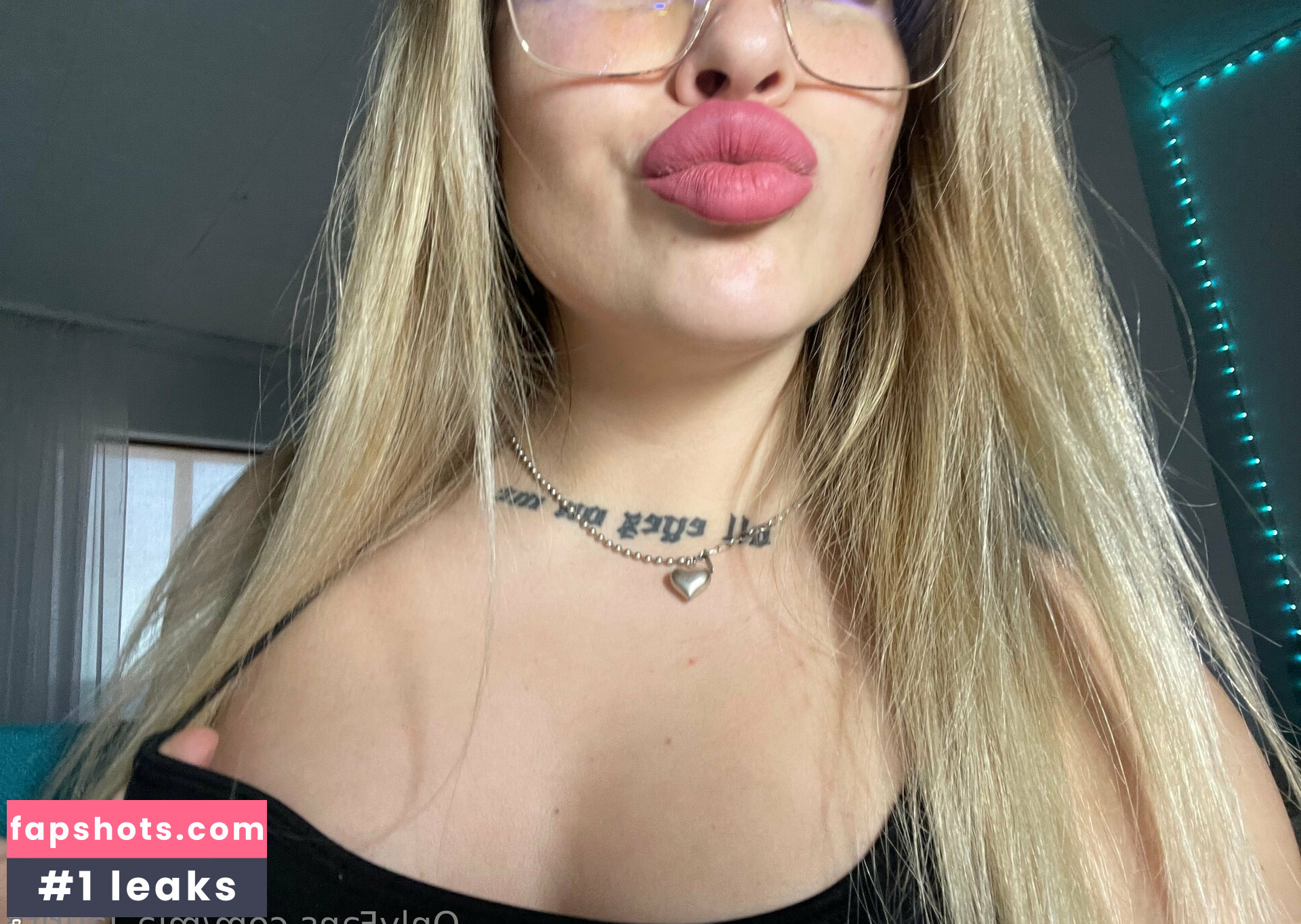 mia_laurita gallery photo #9