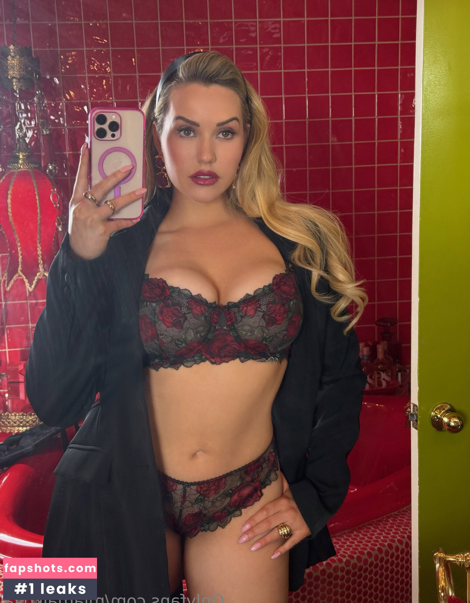 Mia Malkova gallery photo #3212