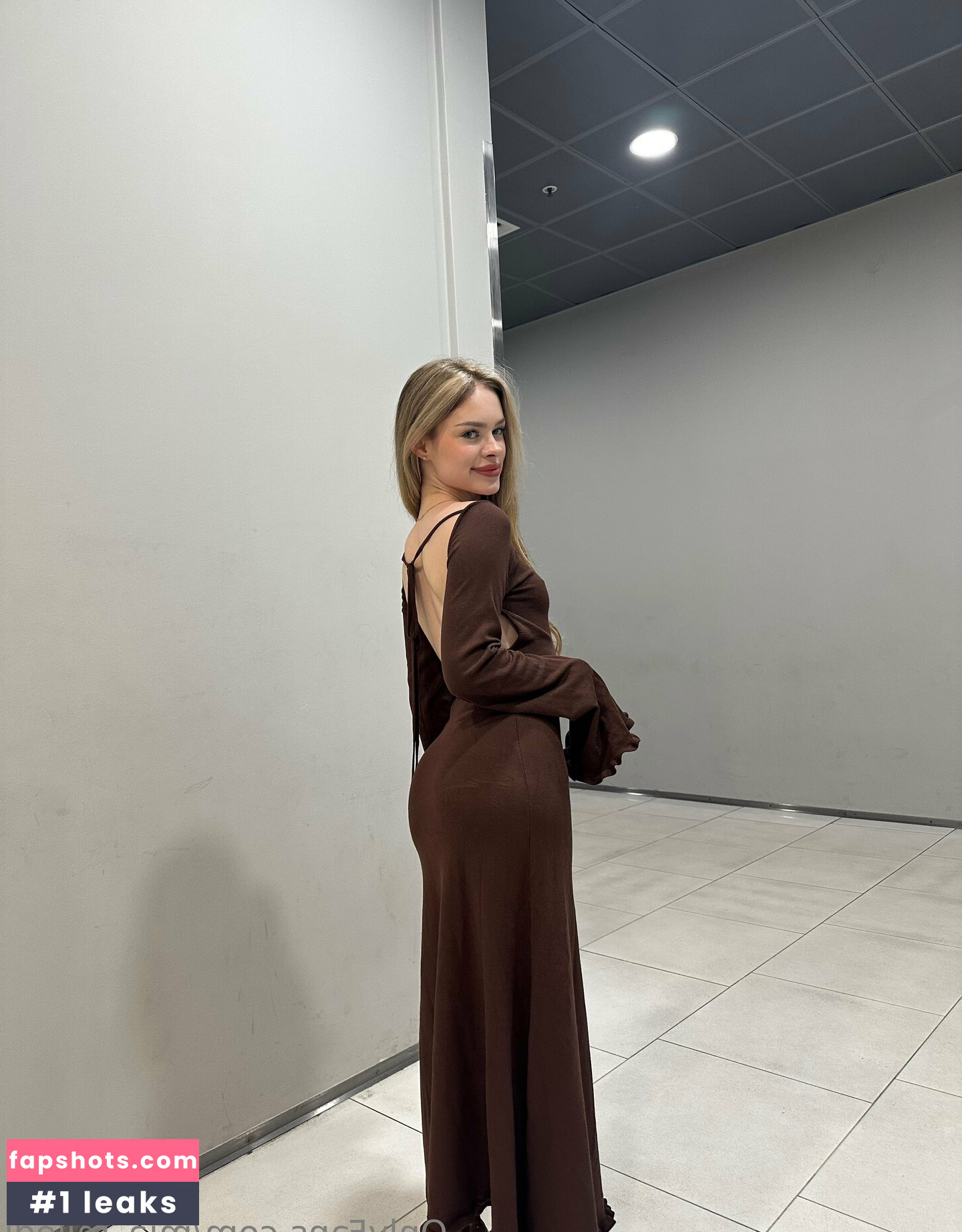 mia_miledi gallery photo #17