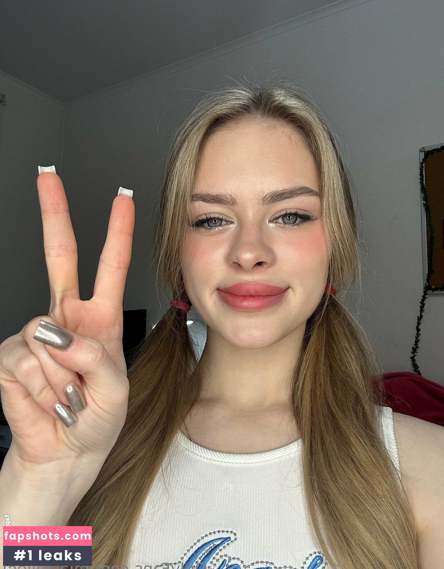 mia_miledi gallery photo #22