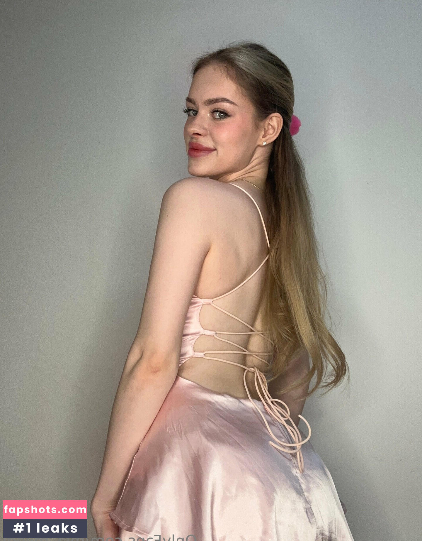 mia_miledi gallery photo #27