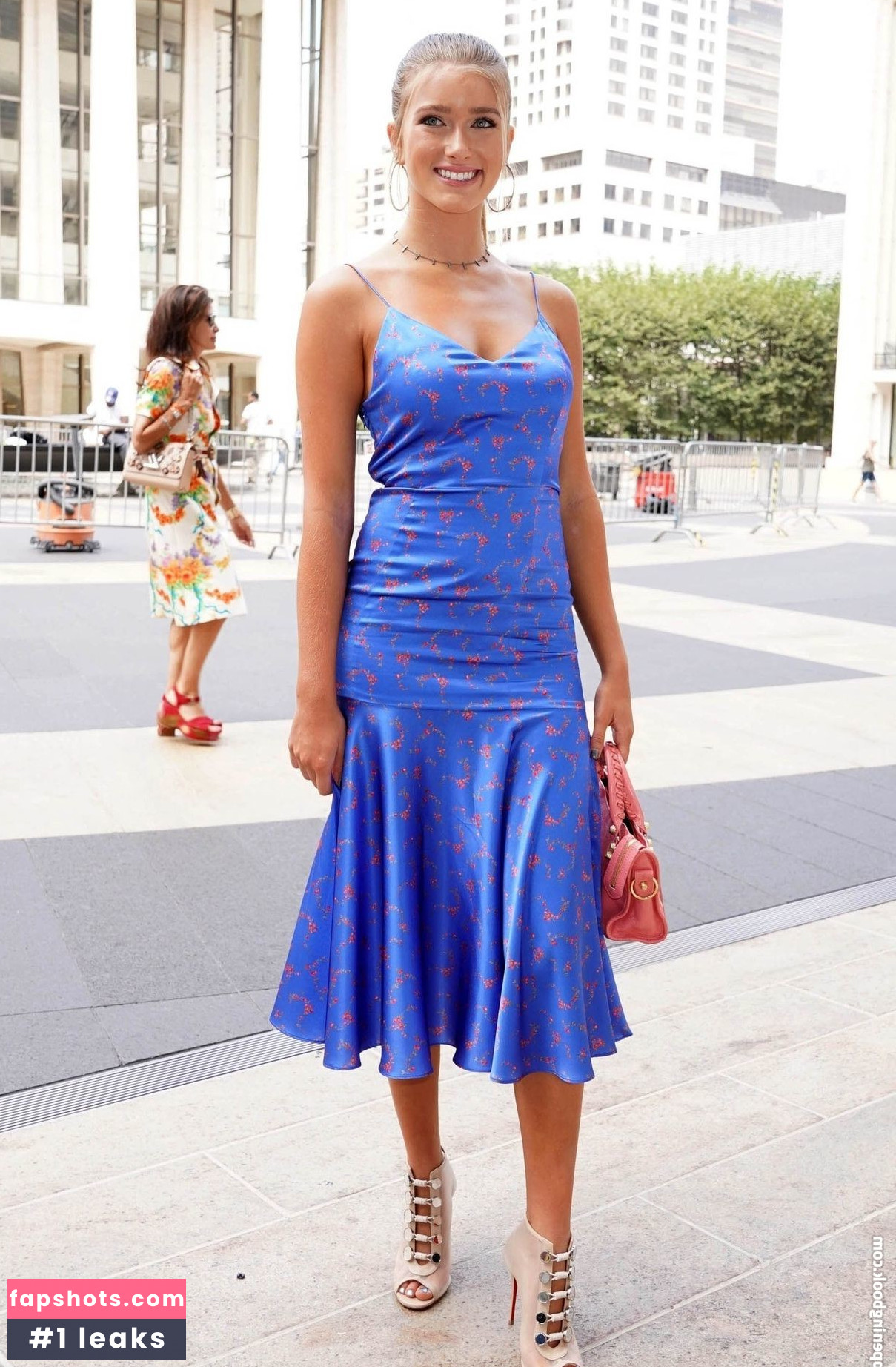 Mia Mithoff gallery photo #6