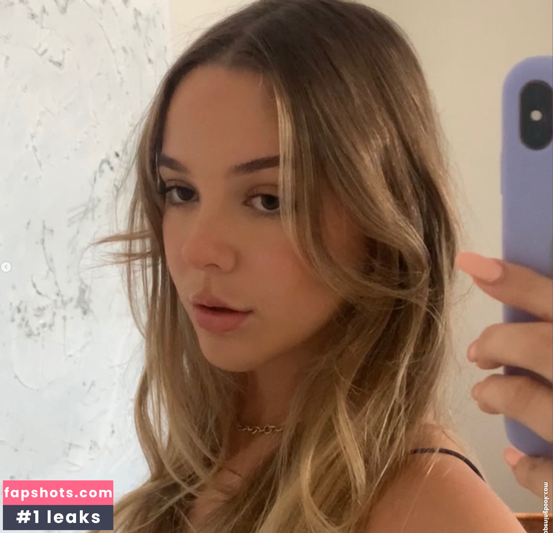 mia_phillipson gallery photo #2