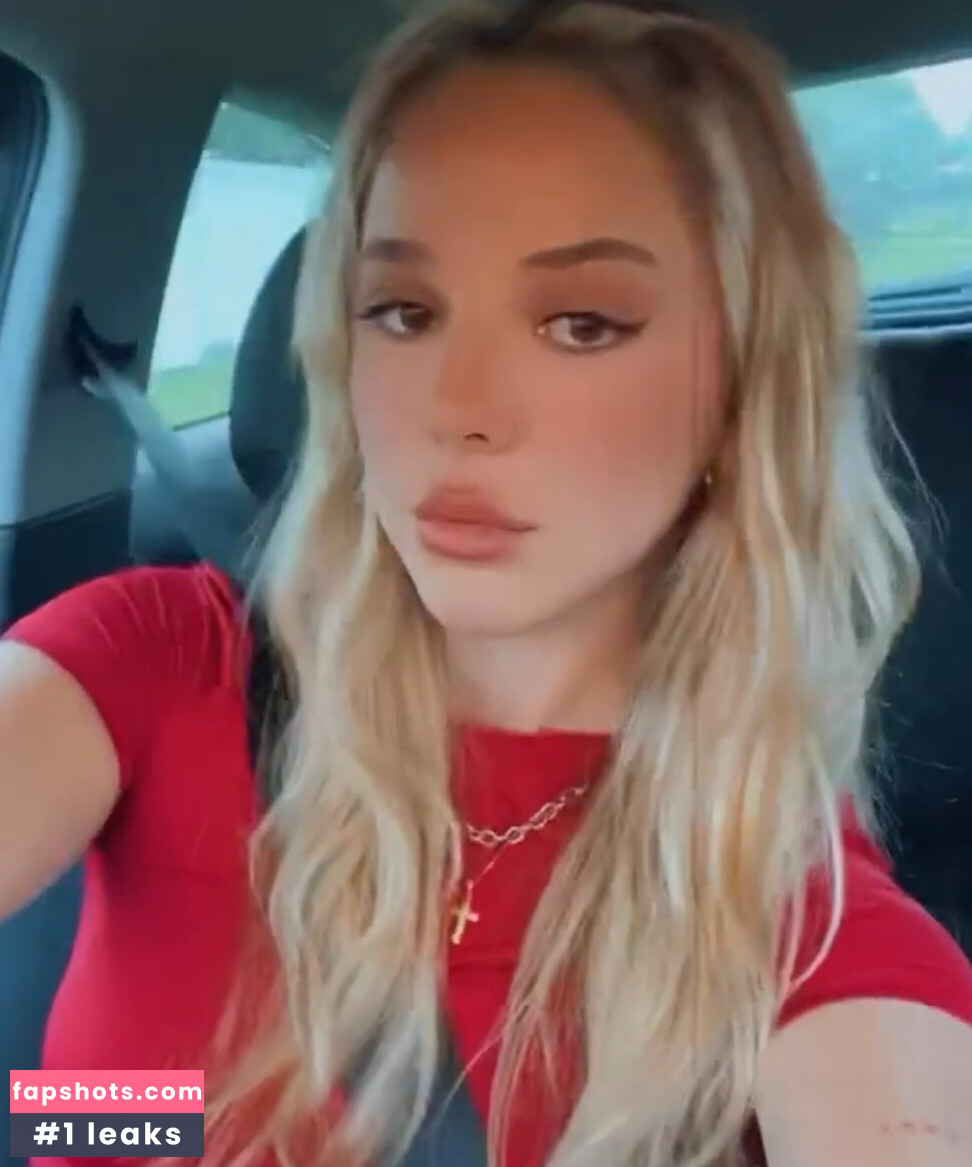 mia_phillipson gallery photo #6