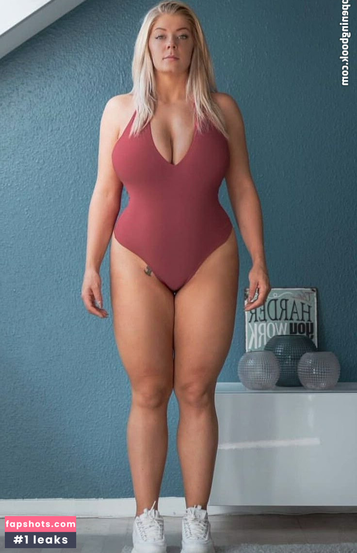 Mia Sand Fit Nude Leaks OnlyFans Photos #2 - LeakJerk