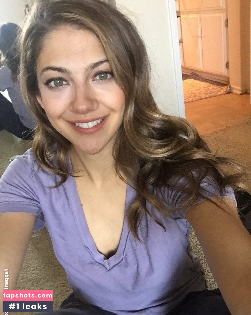 Mia Serafino gallery photo #16