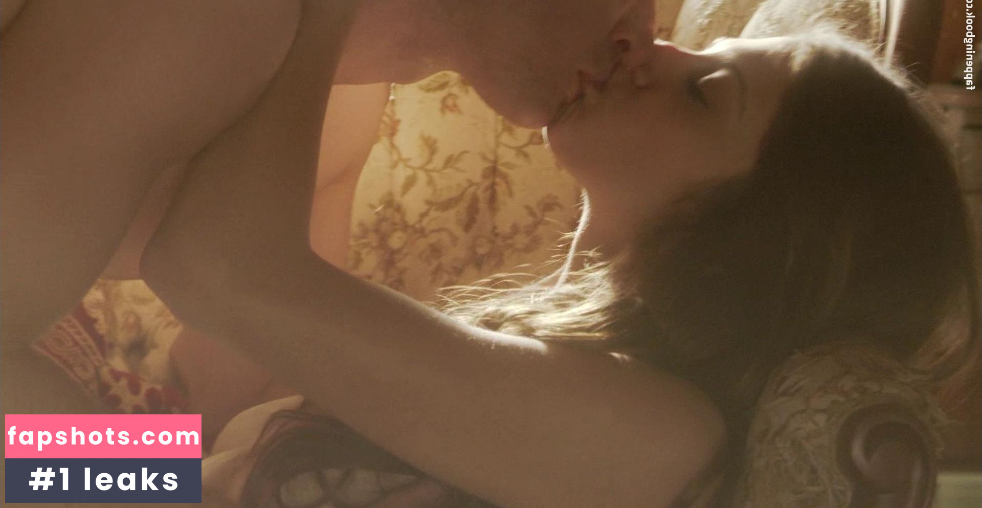 Mia Serafino gallery photo #34