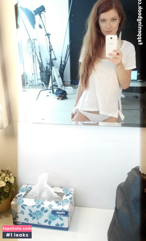 Mia Sollis gallery photo #173