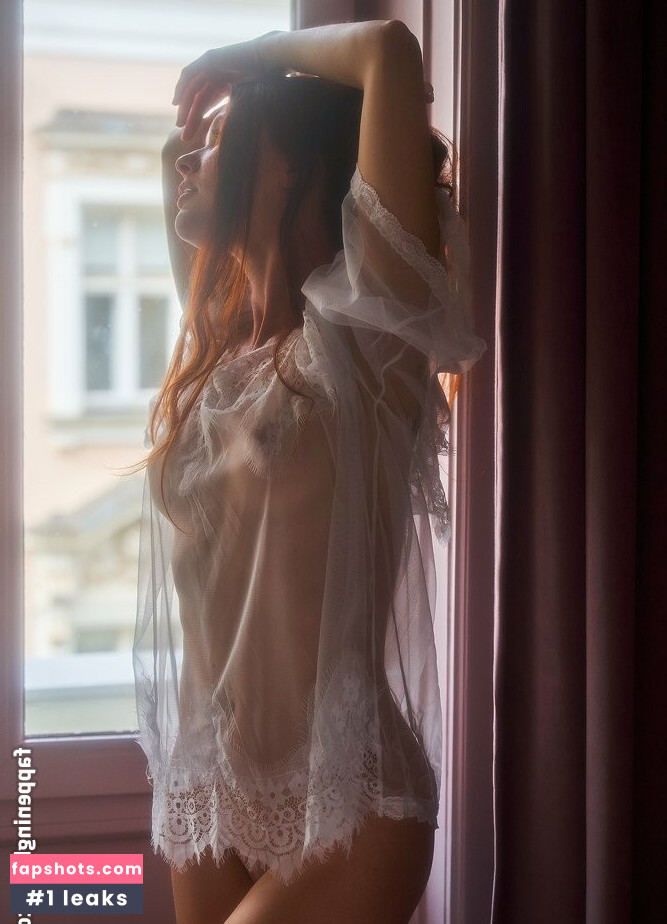 Mia Sollis gallery photo #176