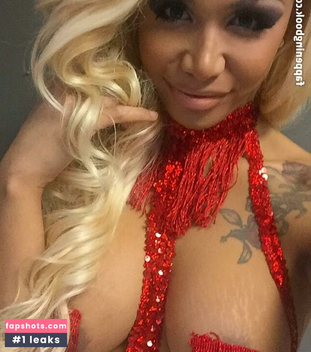 Mia Tasiilemiliona gallery photo #18